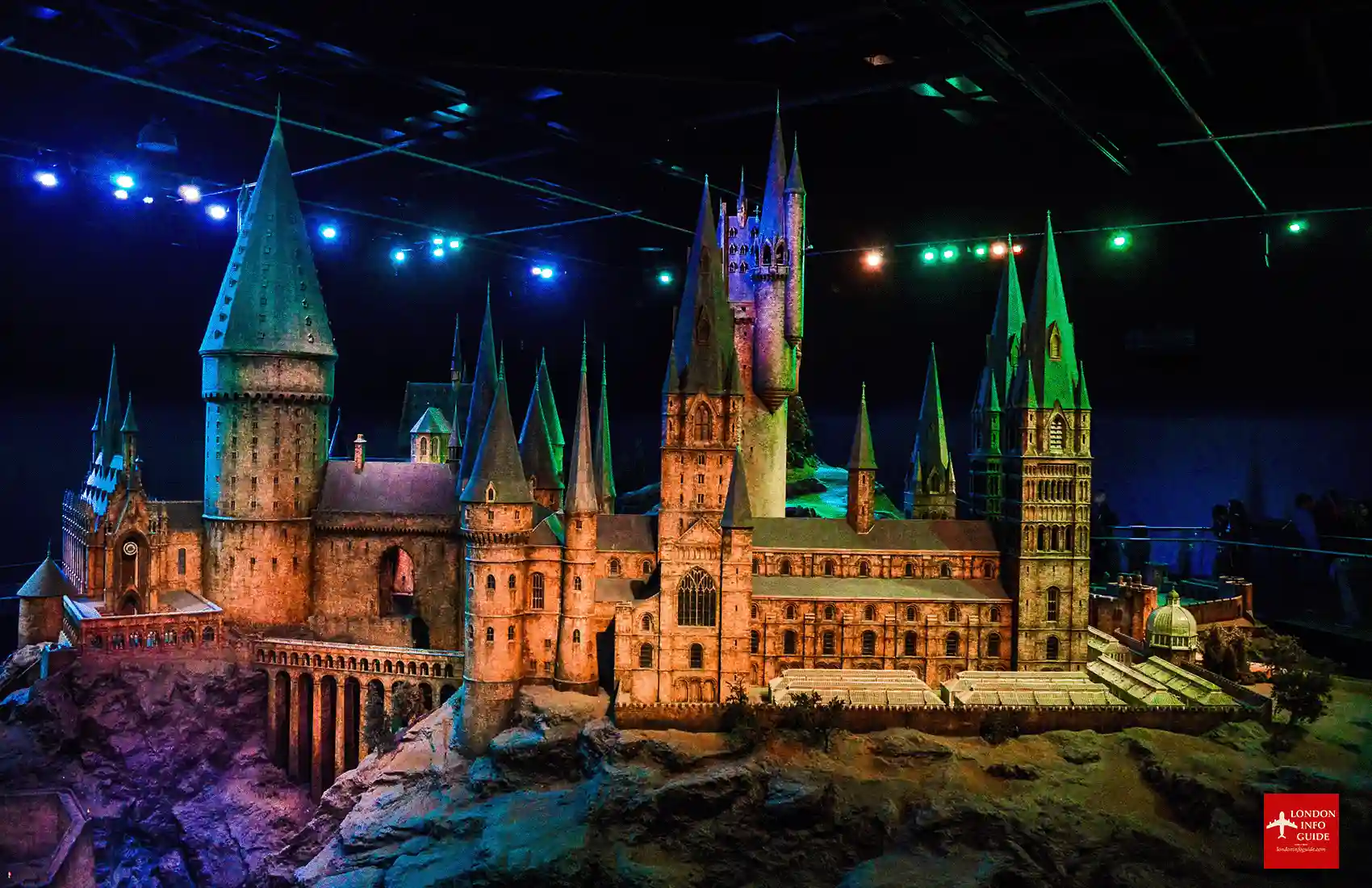 Harry Potter Studios London Gift Shop Walkthrough With Merch Prices 